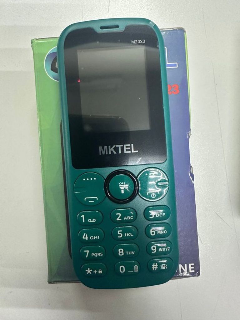 Купити Mktel m2023 Б/У