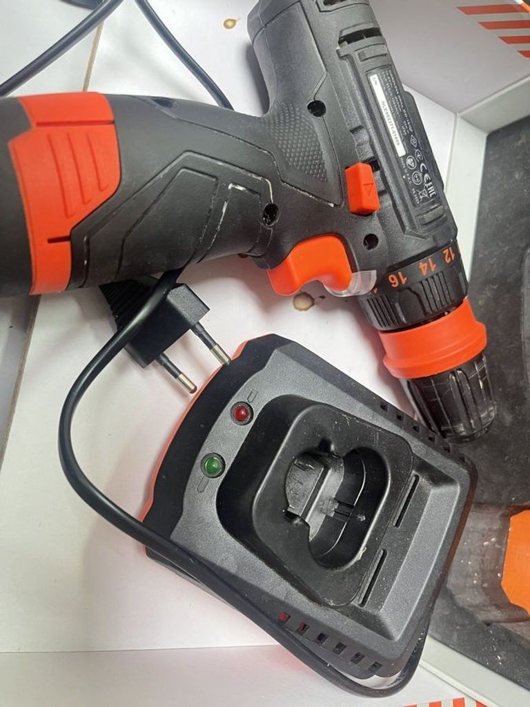 Купити Dnipro-M cd-12qp акб 1.5 ah зп Б/У