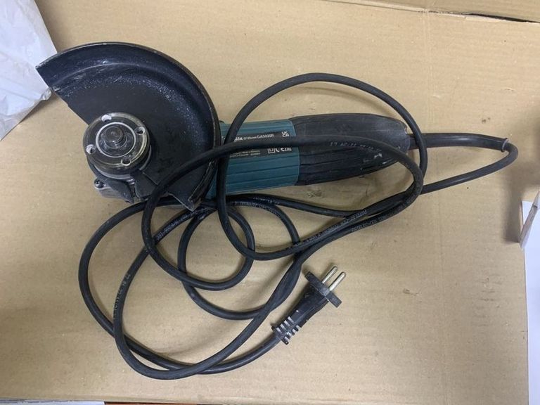 Купити Makita GA5030R Б/У