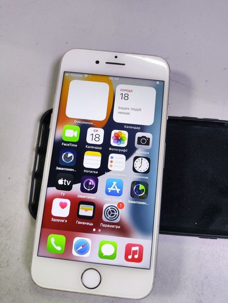 Дешево Apple iphone 7 32gb з ломбарду