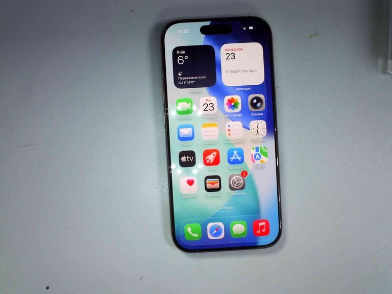 Купить Apple iPhone 16 Pro 256GB eSIM White Titanium (MYMH3) Б/У