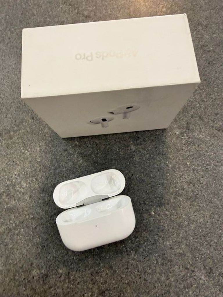 Оголошення Apple airpods pro 2 gen a2968,a3047+a3048 2023г. usb-c Б/У