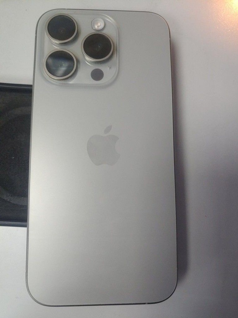 Apple iphone 15 pro 256gb Код:01-200929198. Изображение 6