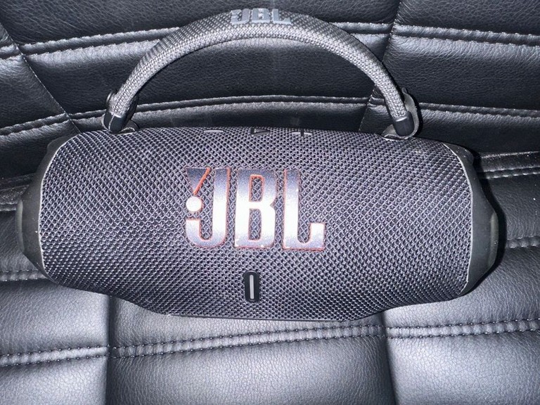 Купити JBL Charge 6 Black Б/У