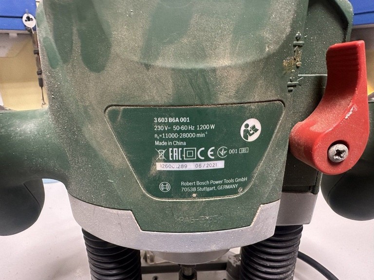 Дешиво Bosch pof 1200 ae с ломбарда