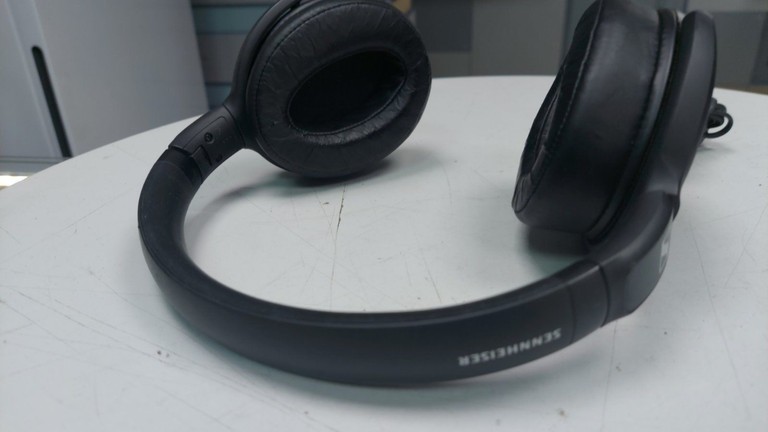 Дешево Sennheiser hd 400s з ломбарду