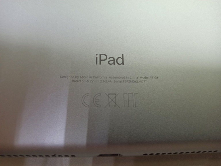 Дешиво Apple ipad 10.2" 128gb wi-fi a2197 2019 с ломбарда