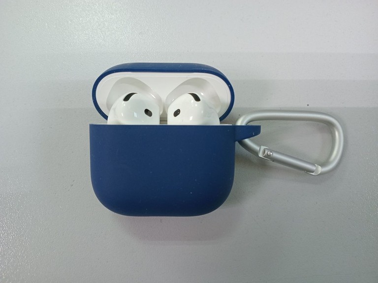 Купить Apple airpods 4 Б/У