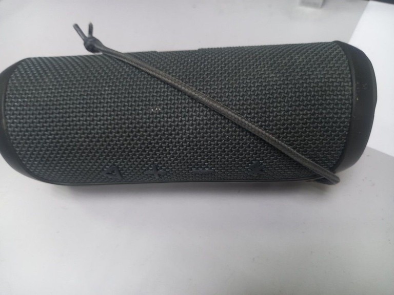 Дешево Jbl flip essential з ломбарду