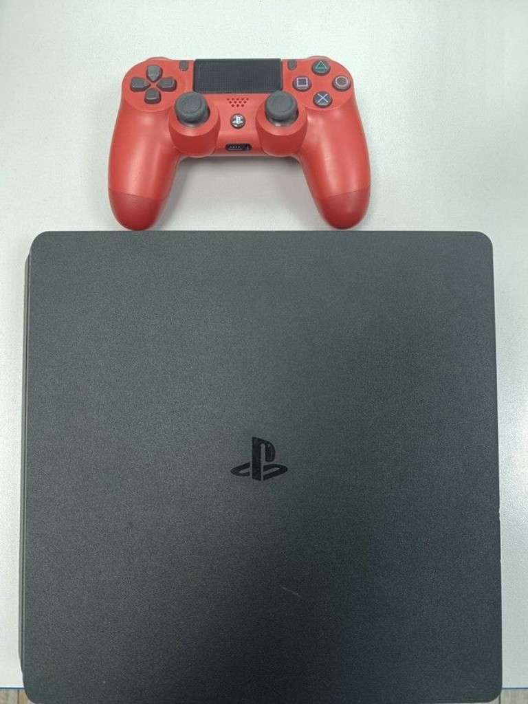 Купить Sony PlayStation 4 Slim 1TB Black Б/У