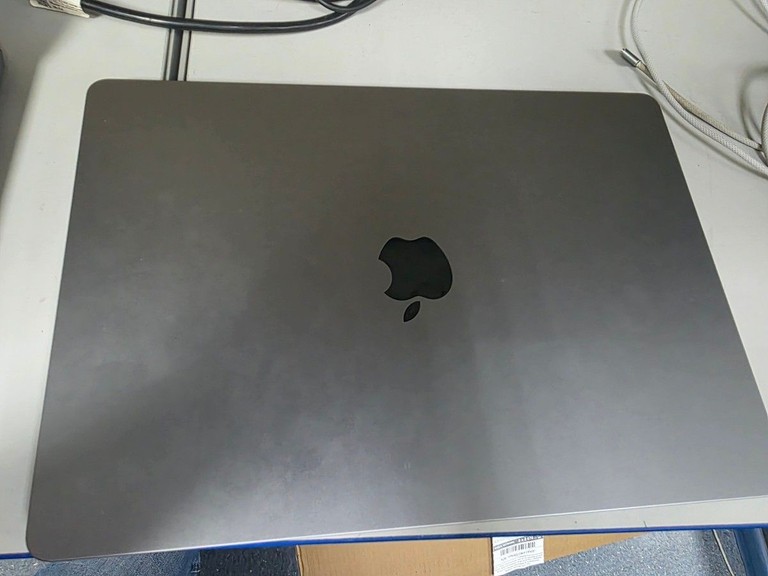 Распродажа Apple 15,3"/ a2941/ m2 / ram8gb/ ssd256gb/ retina, truetone, продавец Техноскарб