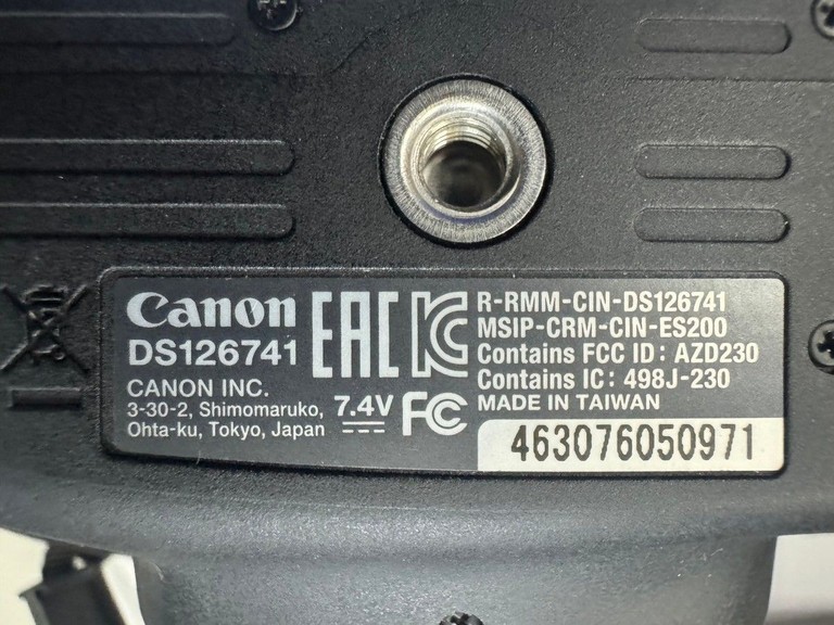 Дешево Canon EOS 2000D body з ломбарду