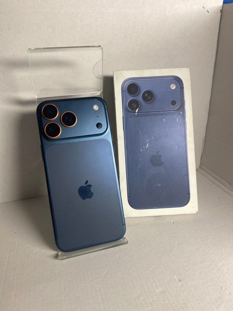 Купити Apple iphone 17 pro max 256gb Б/У