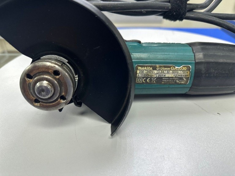Оголошення Makita GA5030 Б/У