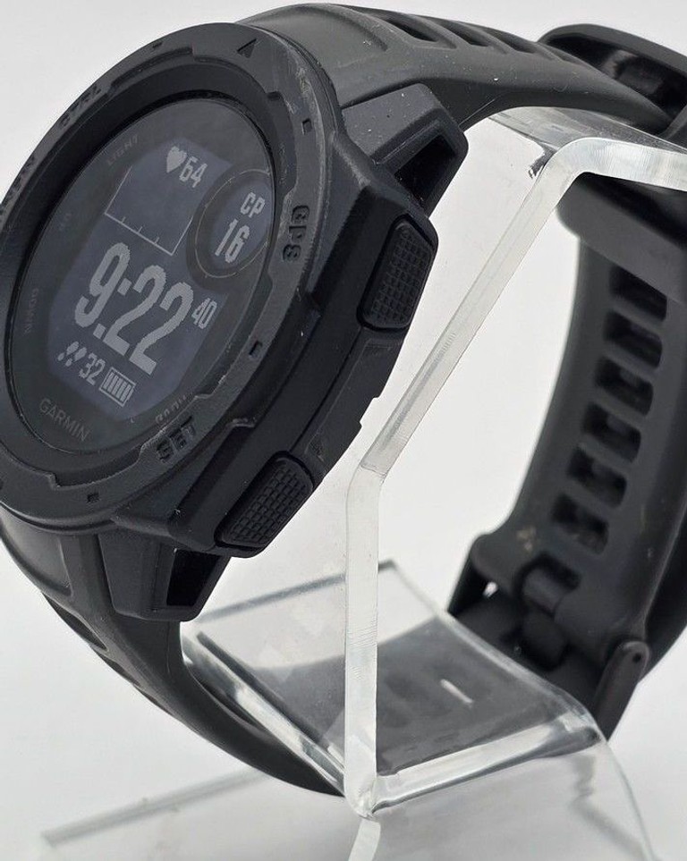 Дешиво Garmin instinct с ломбарда