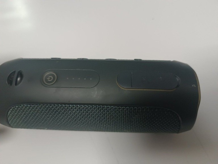 Дешиво Jbl flip essential 2 с ломбарда