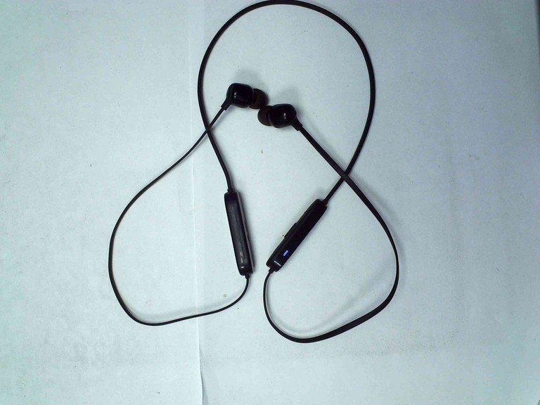 Оголошення Jbl tune 125bt Б/У
