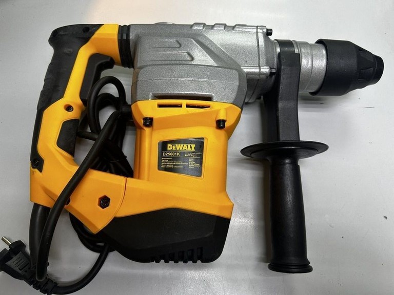 Купити Dewalt копія d25601k Б/У