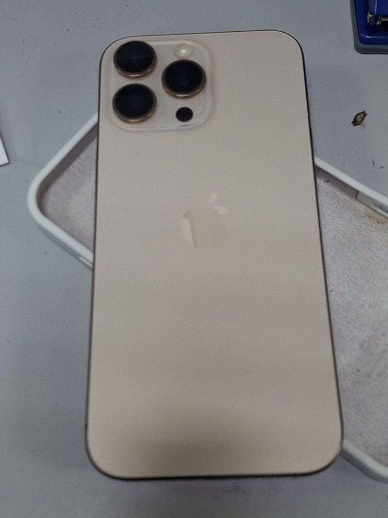 Купить Apple iphone 16 pro max 256gb Б/У