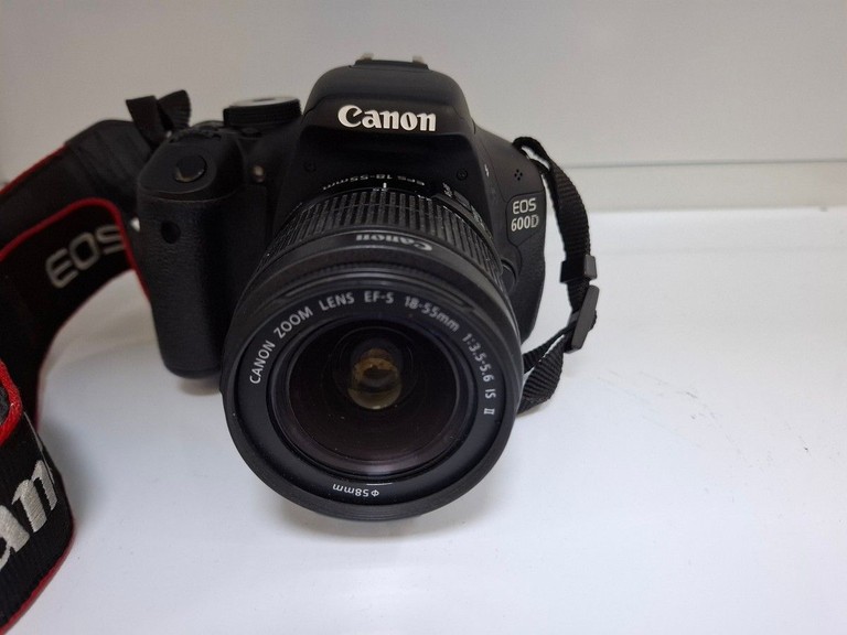 Canon eos 600d + ef-s 18-55mm 1:3.5-5.6 is ii Код:01-201179711. Зображення 6