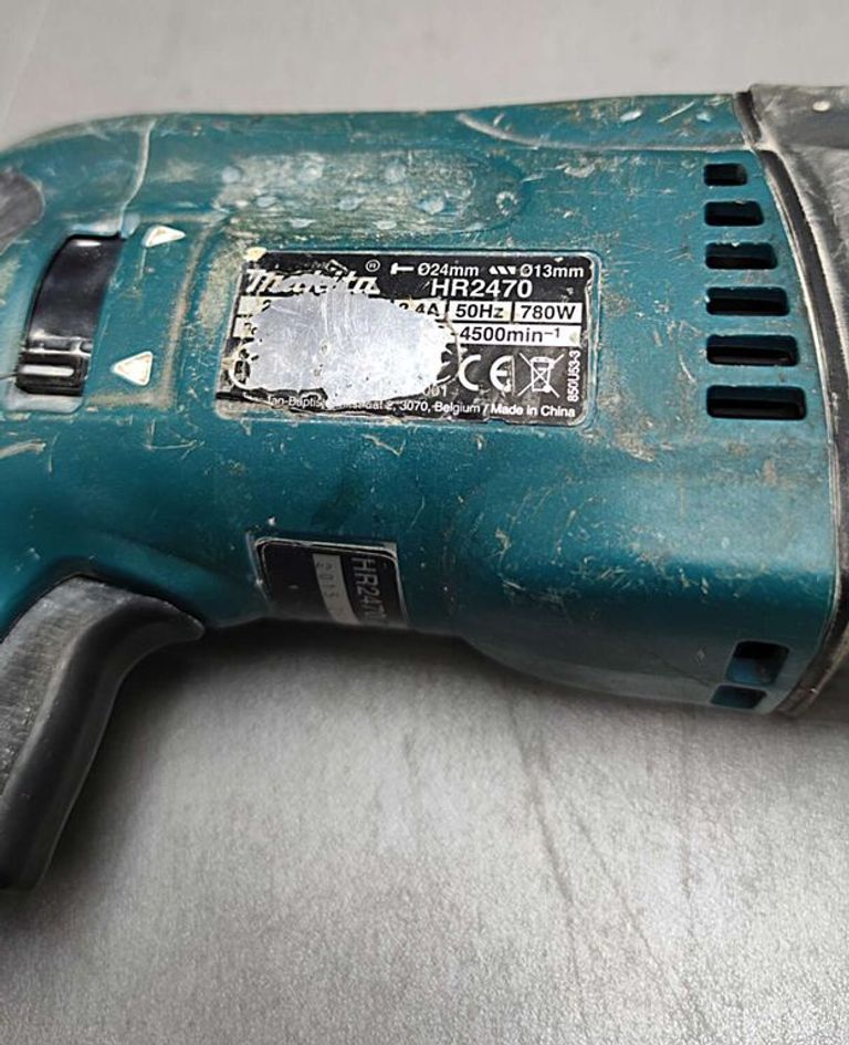 Makita HR2470