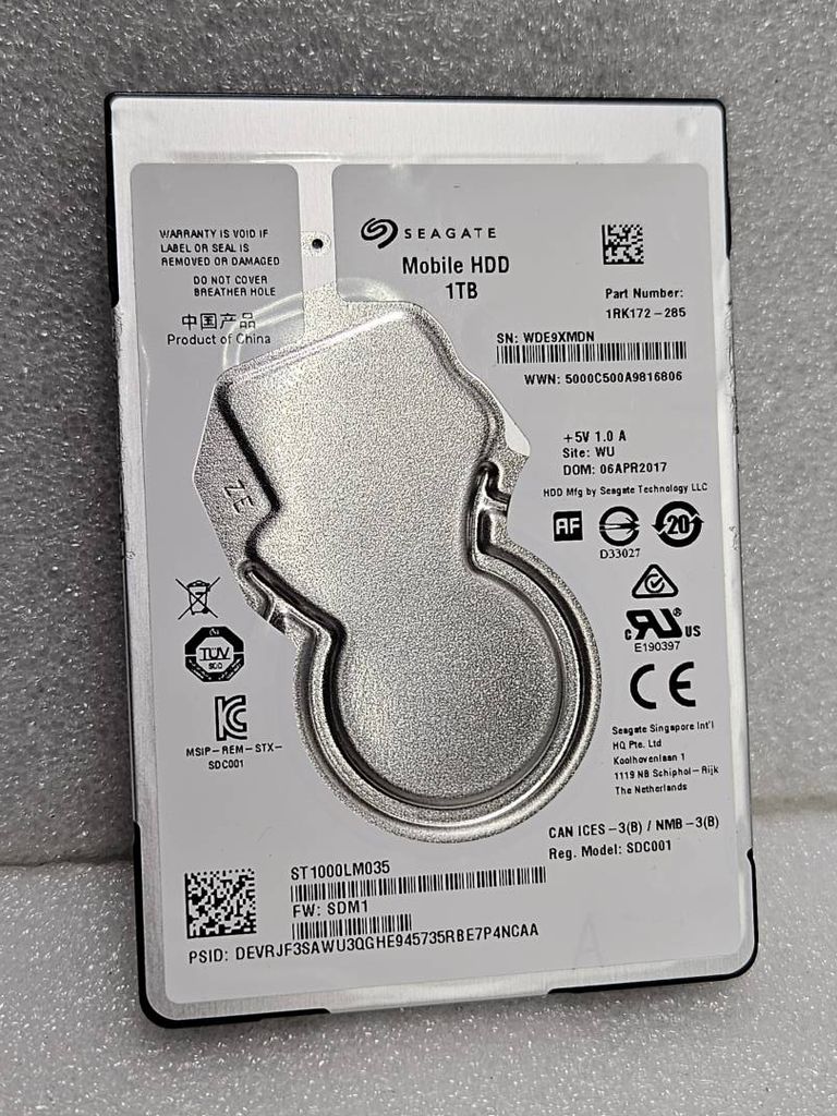 Seagate Mobile HDD ST1000LM035