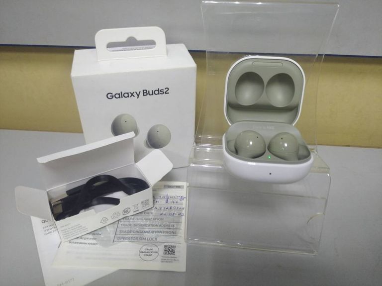 Samsung galaxy buds2