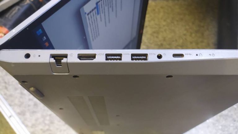 Lenovo екр. 15,6/core i3-10110u 2,1ghz/ram4gb/ssd256gb/gf mx330 2gb Код:01-200379885. Зображення 9