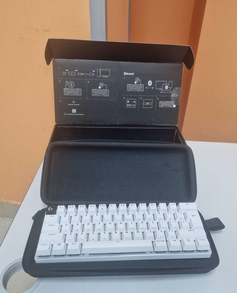 Купити Logitech g pro x 60 lightspeed Б/У