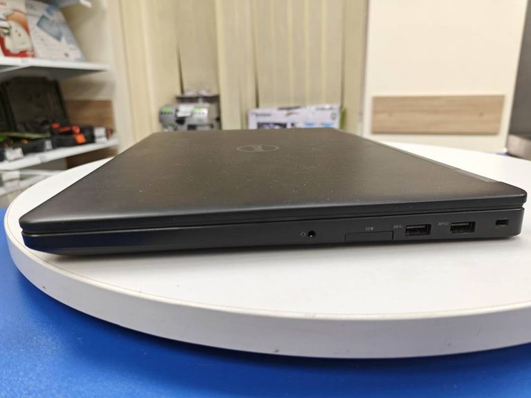 Розпродаж Dell єкр. 15,6/ core i5 6200u 2,3ghz/ ram8gb/ ssd256gb/intel hd graphics 520, продавець Техноскарб