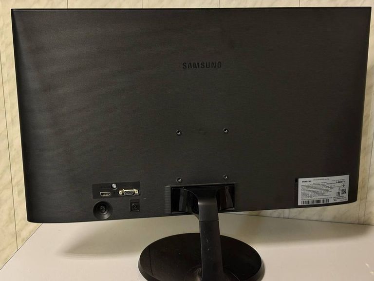 Samsung s24f350fhi Код:01-200488042. Изображение 5