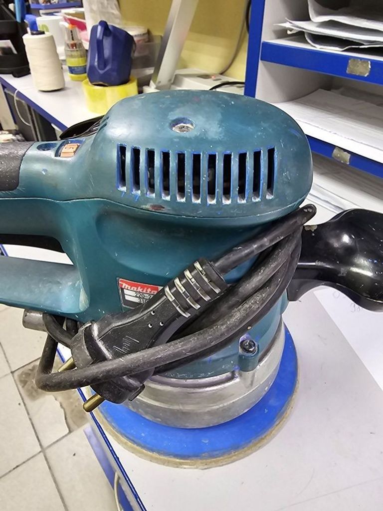 Дешиво Makita BO6030 с ломбарда
