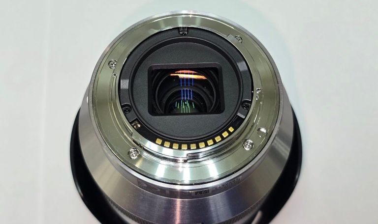 Распродажа Sony SEL18200 18-200mm f/3,5-6,3, продавец Техноскарб