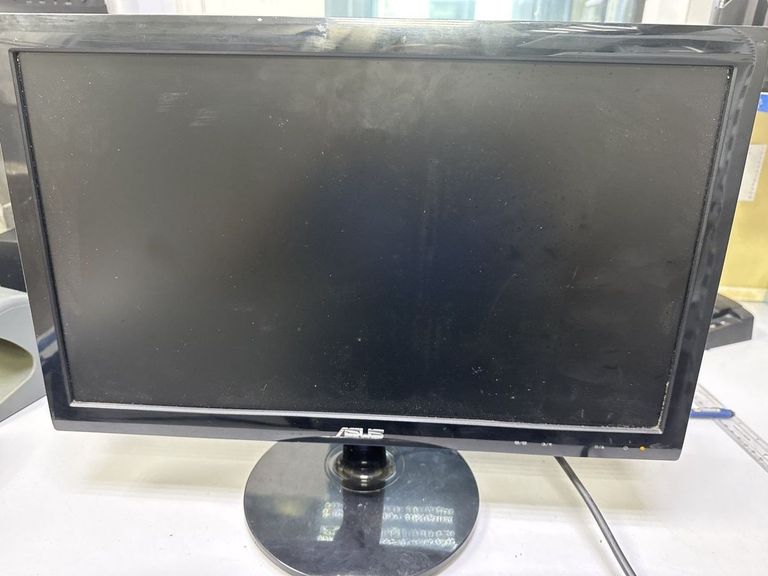 Дешиво Asus vs197 с ломбарда