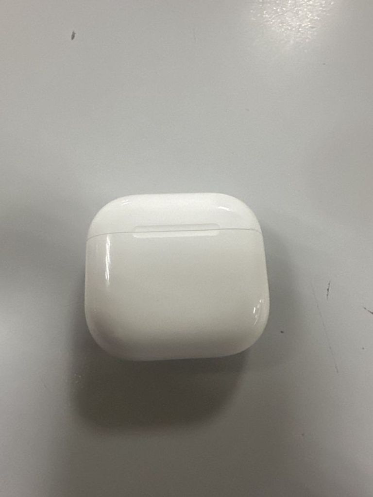 Купити Apple airpods 4 with active noise cancellation Б/У