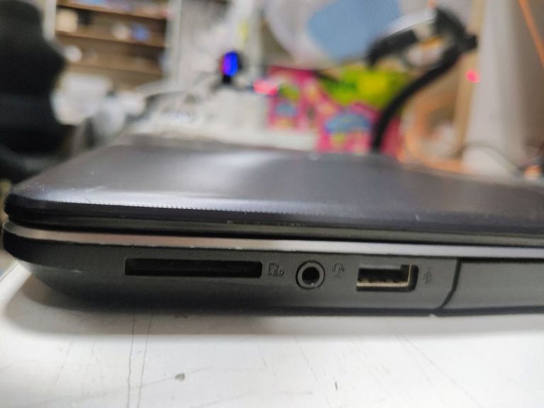 Asus VivoBook 15X542UF (X542UF-DM005) i7(8550u), 8/240gb/1tb Код:null. Зображення 5