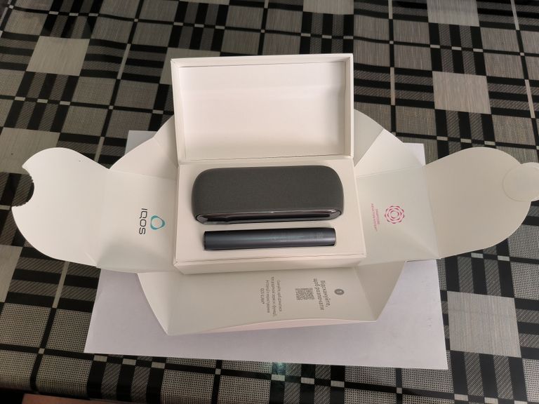 Купить Система нагрівання тютюну iqos iluma classic Графіт. Нова.Запакована. Гарантія 1 рік. Б/У