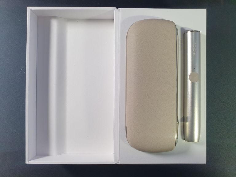 Объявление Новий пристрій iqos iluma . Золотий. Запакованний. Гарантія. Б/У