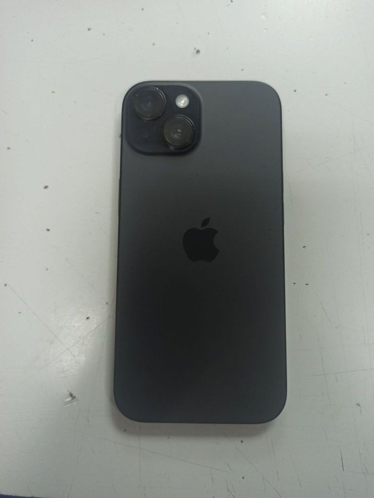 Купить Apple iPhone 15 128GB Green Б/У