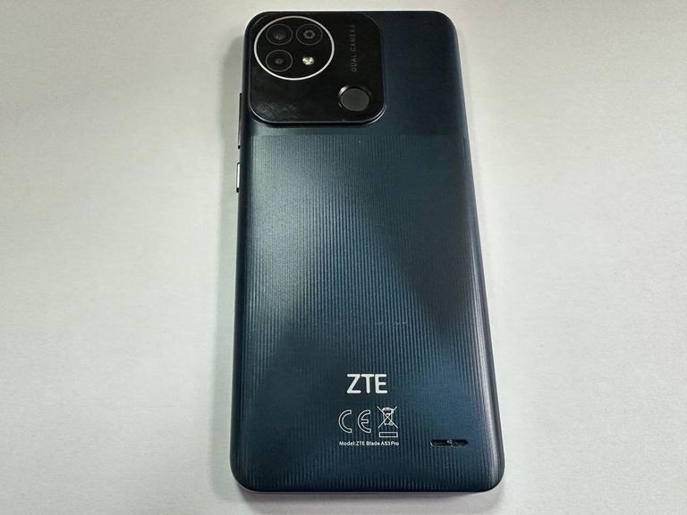 Дешиво Zte blade a53 pro 4/64gb с ломбарда