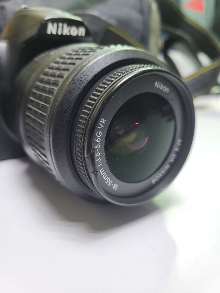 Дешево Nikon d50 nikon nikkor af-s 18-55mm 1:3.5-5.6g vr dx swm aspherical з ломбарду