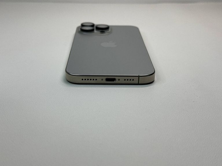 Apple iphone 16 pro max 256gb Код:01-200782626. Изображение 12