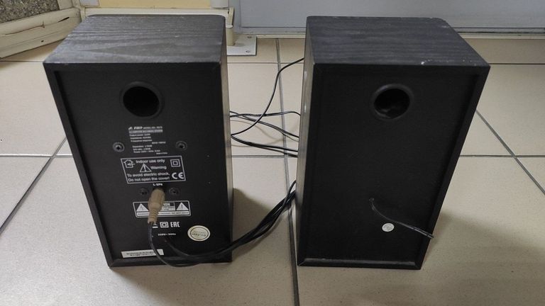 Оголошення F&D r-215 Б/У