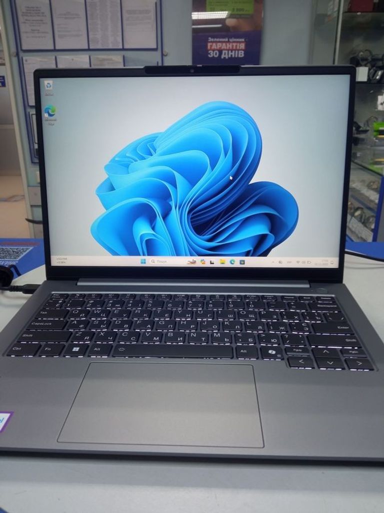 Купить Lenovo 14/core ultra 5 125u ddr5/8gb ddr5/hdd *відсутній/ssd 256 gb/*інтегрована Б/У