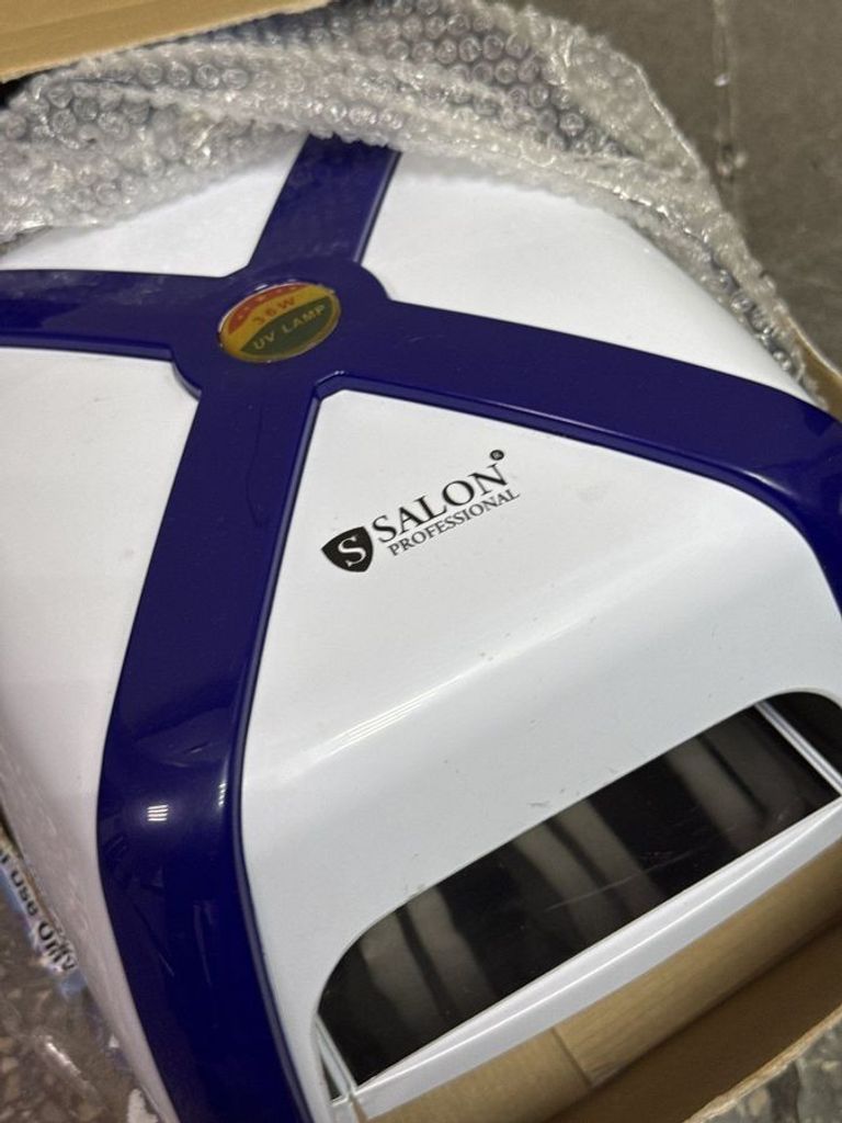 Купити Salon Professional без моделі Б/У