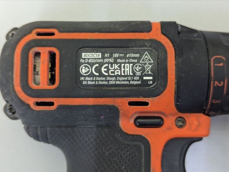 Розпродаж Black&Decker bdcdc18kb, продавець Техноскарб
