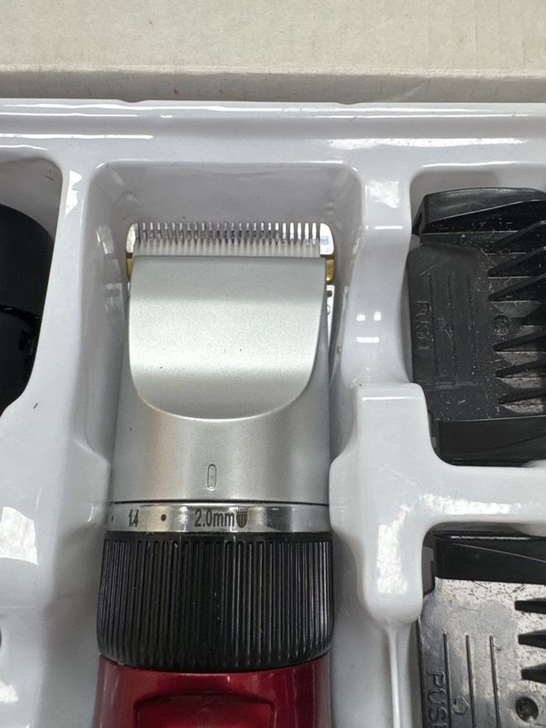 Дешево Gemei GM-6001 з ломбарду