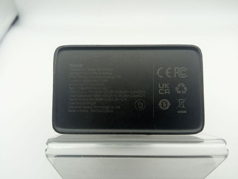 Дешиво Baseus 22.5w 30000mah с ломбарда