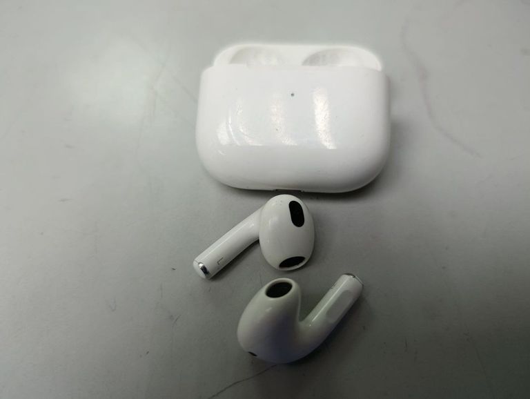 Оголошення Apple airpods 3rd generation Б/У