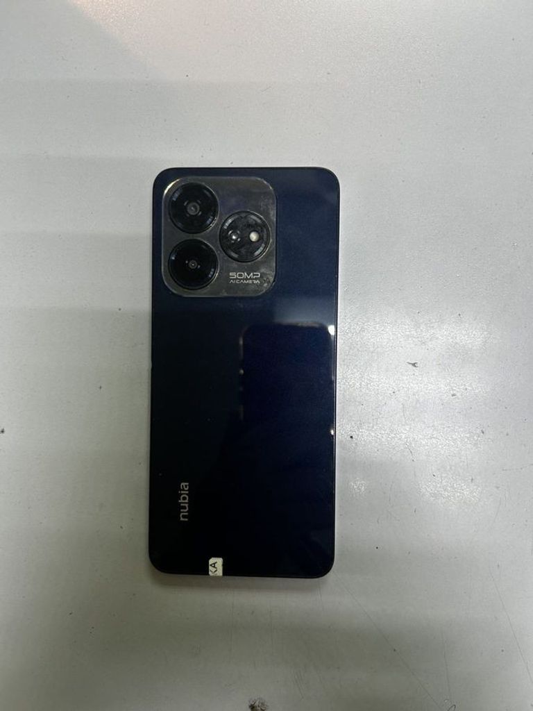 Дешево Zte Nubia V60 Design 6/256GB Purple з ломбарду